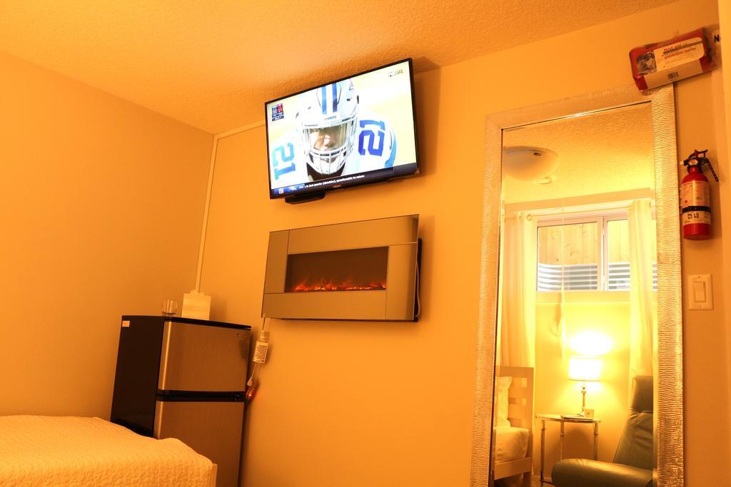 Ritchie B&B Edmonton Bagian luar foto